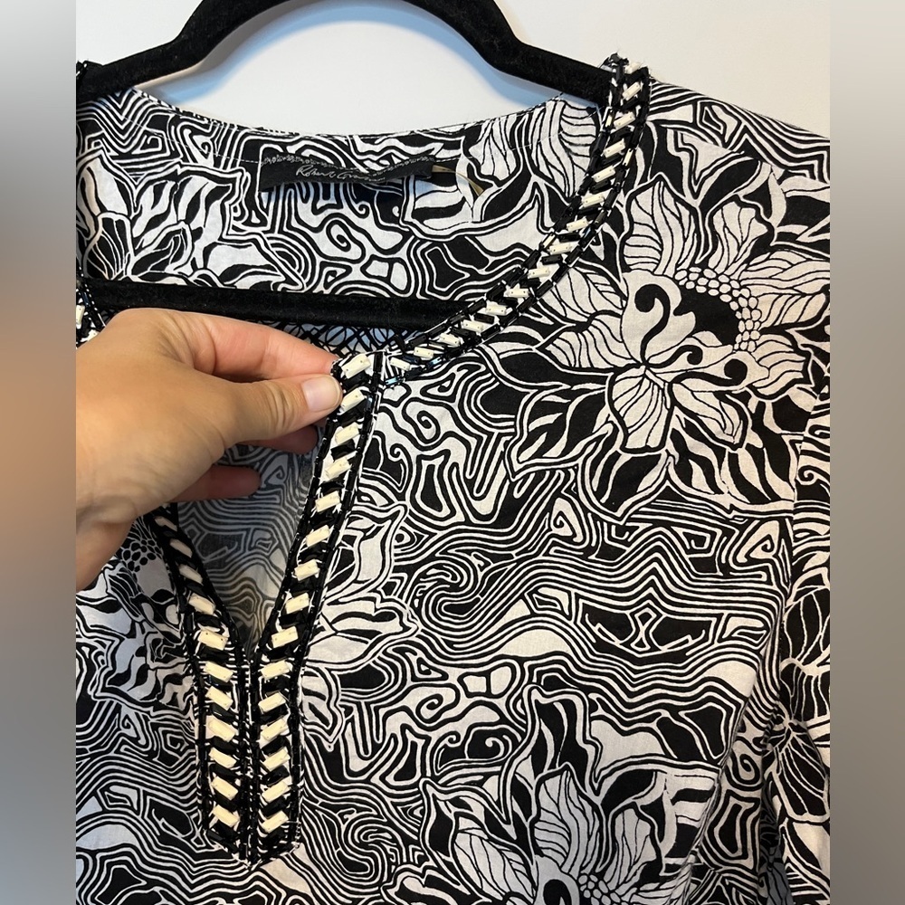 Robert Graham Beaded Black White Tunic Top S - Picture 3 of 11